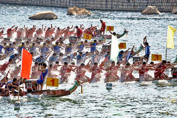 Dragon Boat Racing