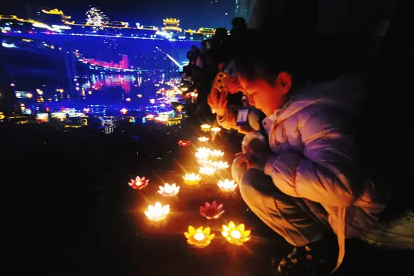 Floating Water Lanterns